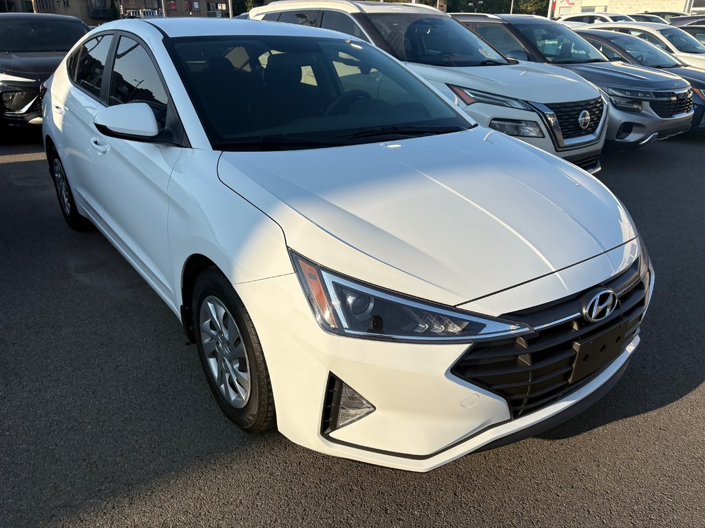 2020 Hyundai Elantra Essential in Montréal, Quebec - 2 - w1024h768px