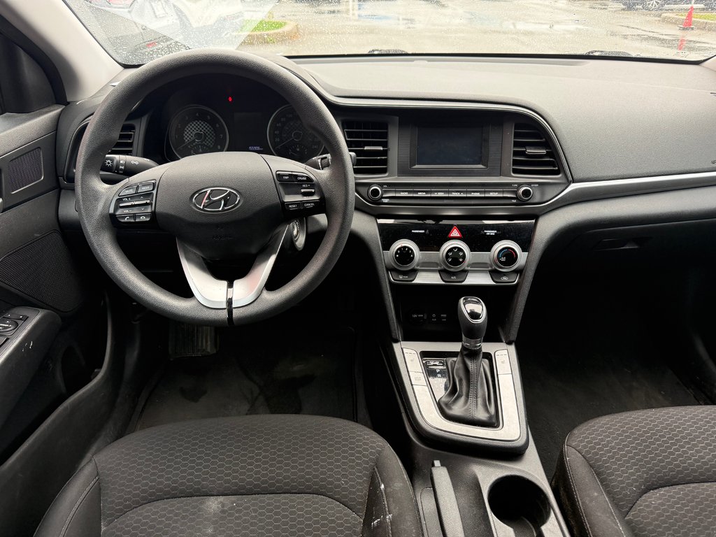 Hyundai Elantra Essential/ UN PROPRIÉTAIRE 2020 à Montréal, Québec - 11 - w1024h768px