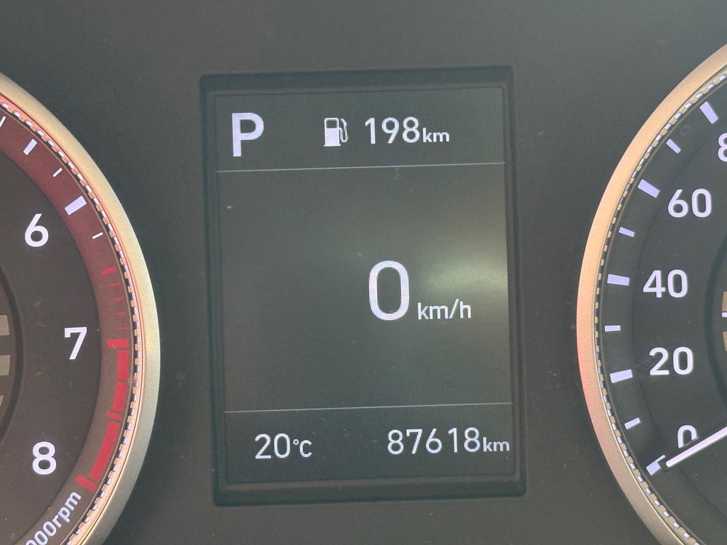 Hyundai Elantra Preferred 2020 à Montréal, Québec - 2 - w1024h768px