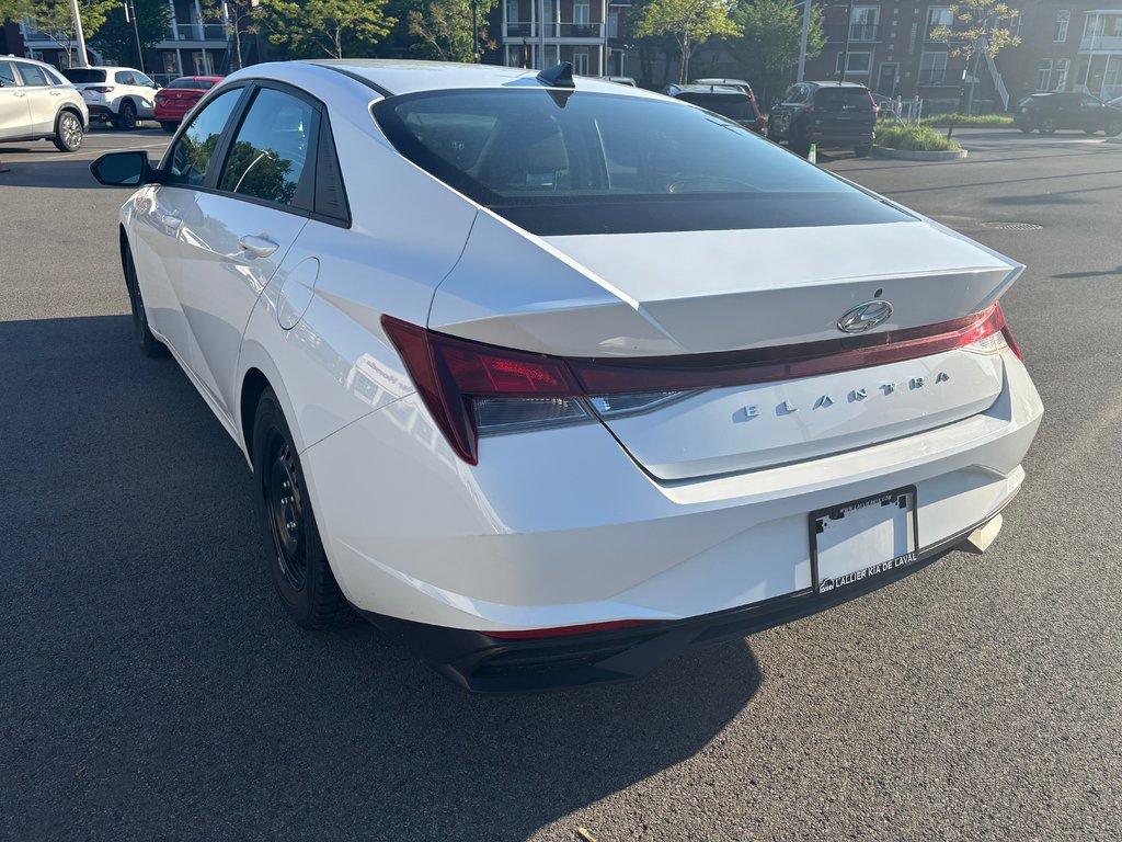 2021 Hyundai Elantra Essential in Montréal, Quebec - 4 - w1024h768px