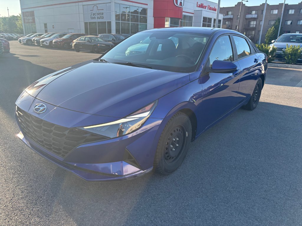 2021 Hyundai Elantra Preferred in Montréal, Quebec - 1 - w1024h768px