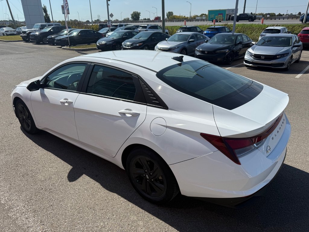 Hyundai Elantra Preferred 2021 à Lachenaie, Québec - 2 - w1024h768px