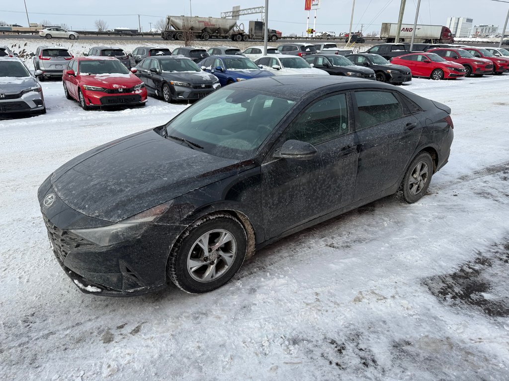 2021 Hyundai Elantra Essential in , Quebec - 1 - w1024h768px