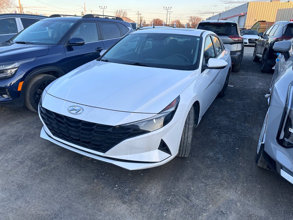 2021 Hyundai Elantra Preferred in Montréal, Quebec - 1 - w1024h768px