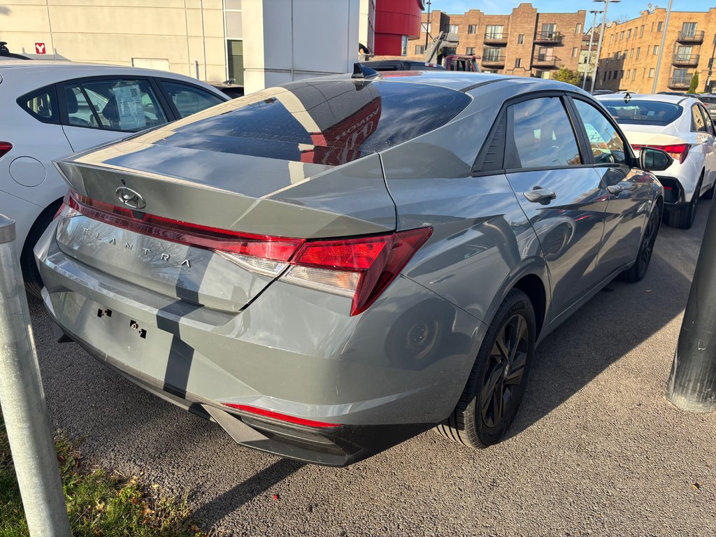 Hyundai Elantra Preferred 2022 à Montréal, Québec - 3 - w1024h768px