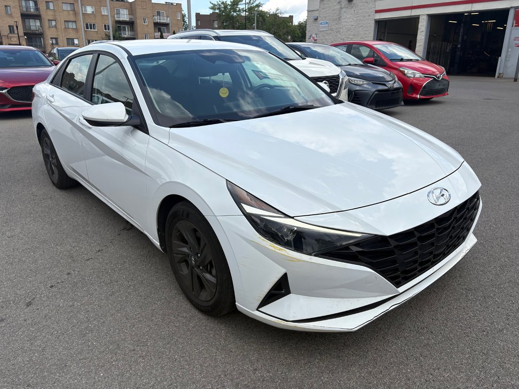 Hyundai Elantra Preferred 2022 à Montréal, Québec - 2 - w1024h768px
