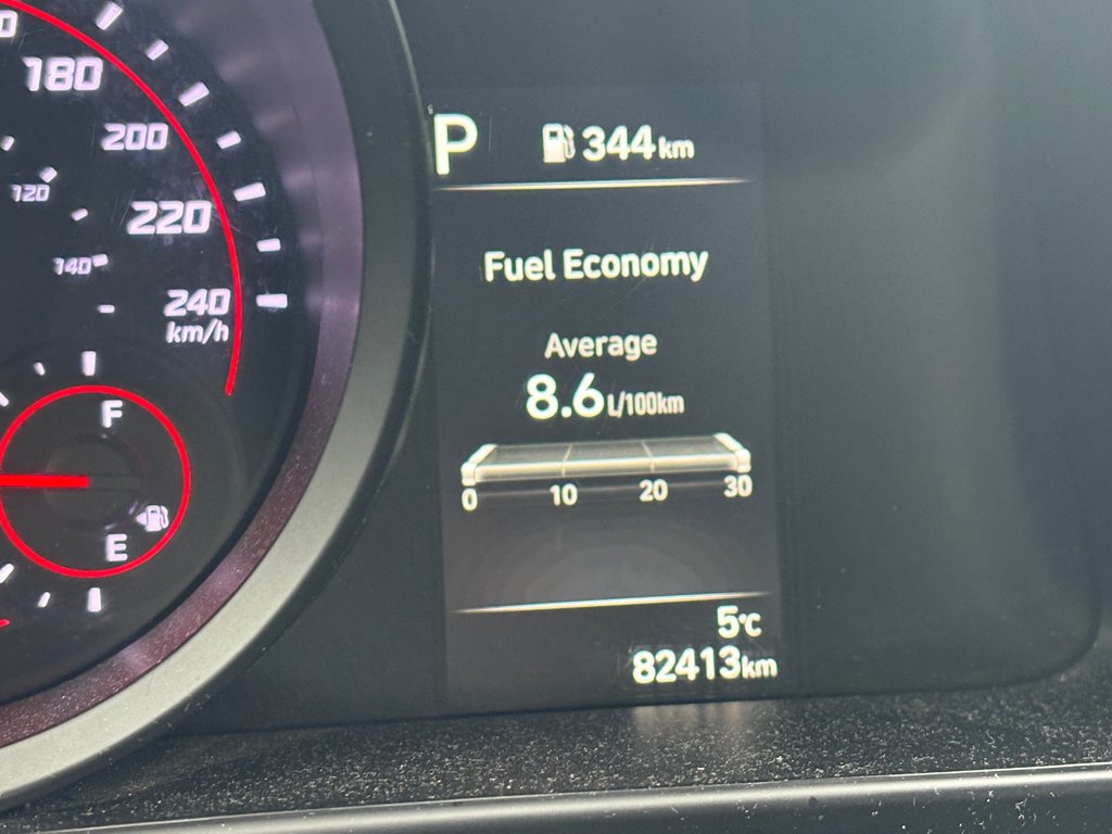 2023 Hyundai Elantra PREFFERRED in Montréal, Quebec - 5 - w1024h768px