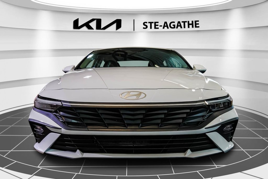 2024 Hyundai Elantra PREFERRED | AUTOMATIQUE | JAMAIS ACCIDENTÉ | TOIT | CARPLAY in , Quebec - 2 - w1024h768px