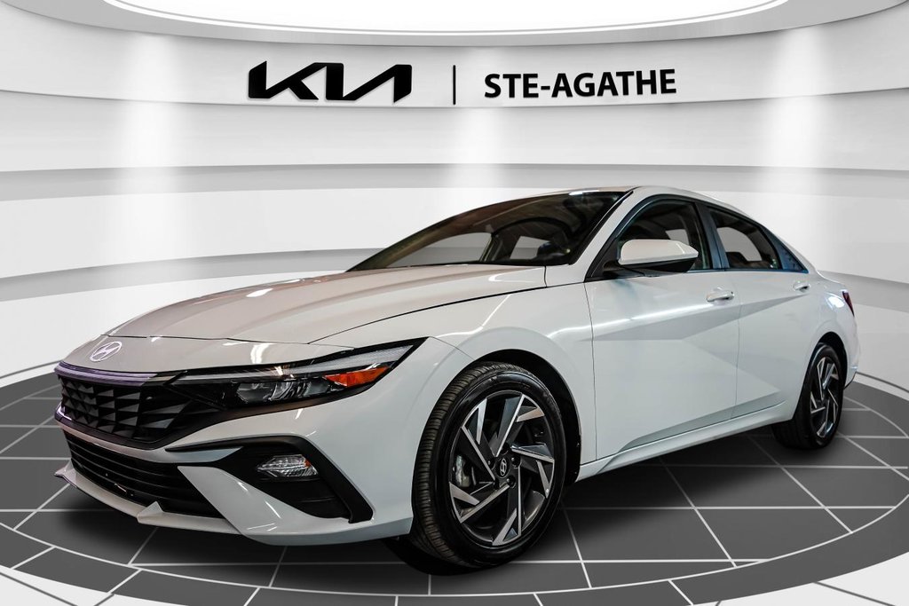 2024 Hyundai Elantra PREFERRED | AUTOMATIQUE | JAMAIS ACCIDENTÉ | TOIT | CARPLAY in , Quebec - 3 - w1024h768px