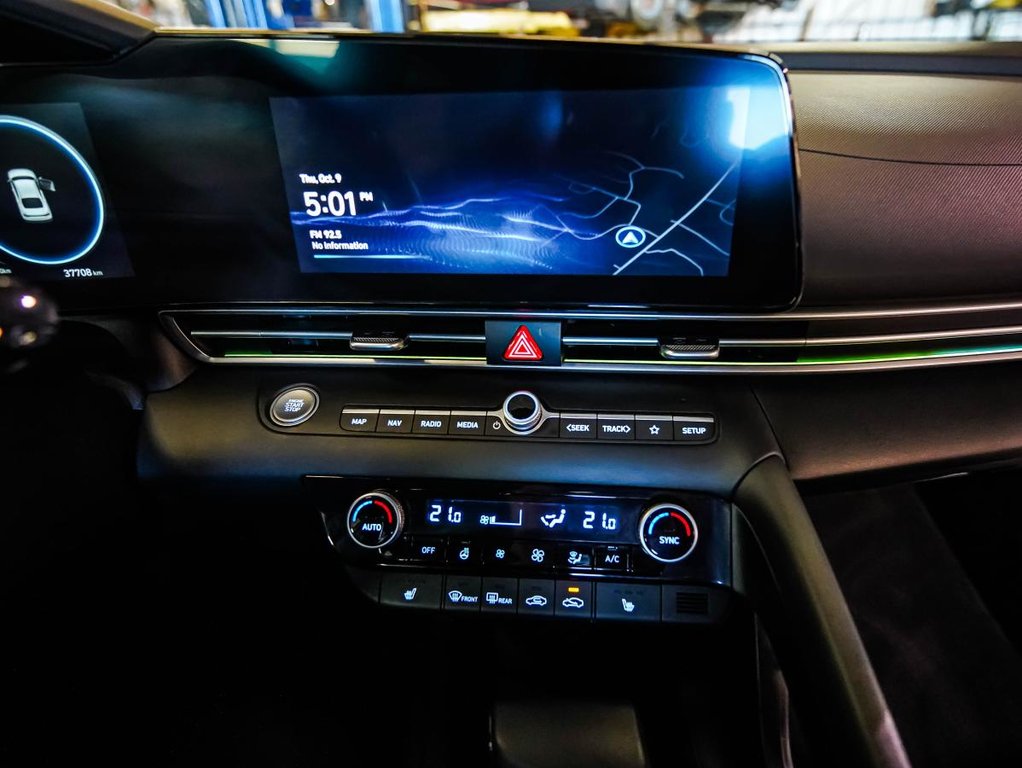 2024 Hyundai Elantra PREFERRED | AUTOMATIQUE | JAMAIS ACCIDENTÉ | TOIT | CARPLAY in , Quebec - 17 - w1024h768px