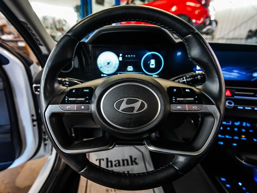 2024 Hyundai Elantra PREFERRED | AUTOMATIQUE | JAMAIS ACCIDENTÉ | TOIT | CARPLAY in , Quebec - 11 - w1024h768px