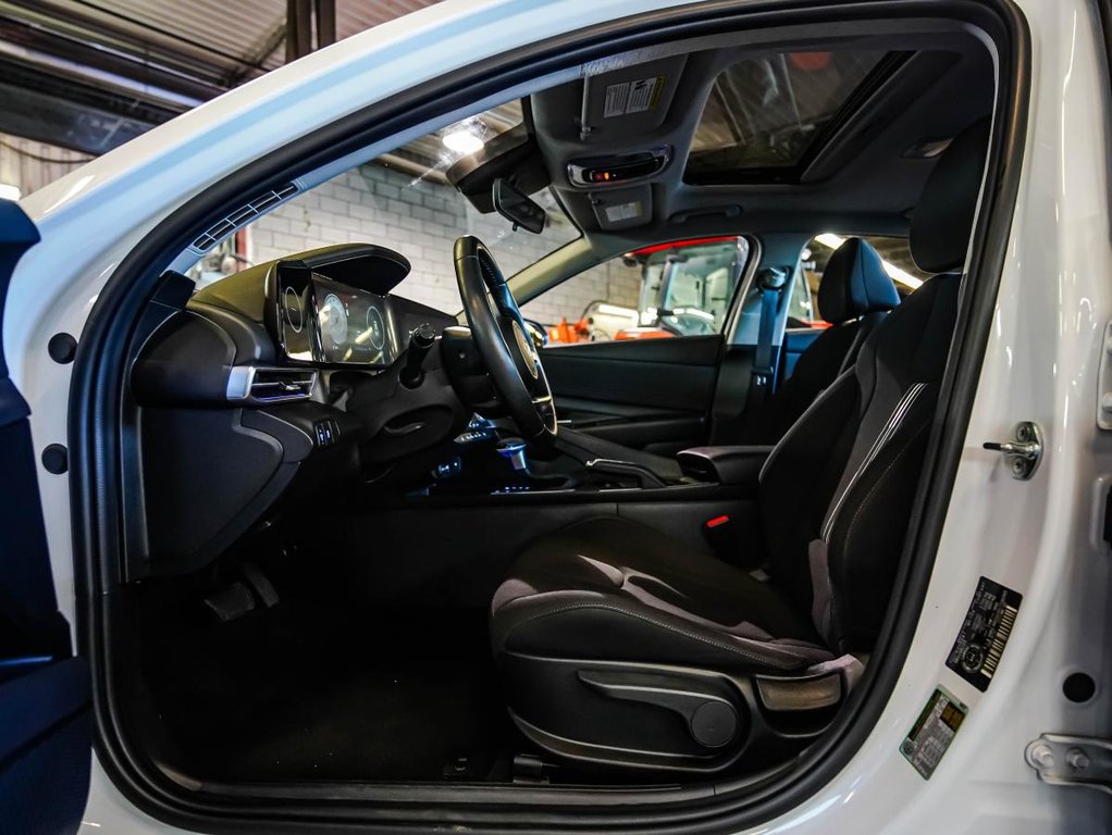 2024 Hyundai Elantra PREFERRED | AUTOMATIQUE | JAMAIS ACCIDENTÉ | TOIT | CARPLAY in , Quebec - 13 - w1024h768px