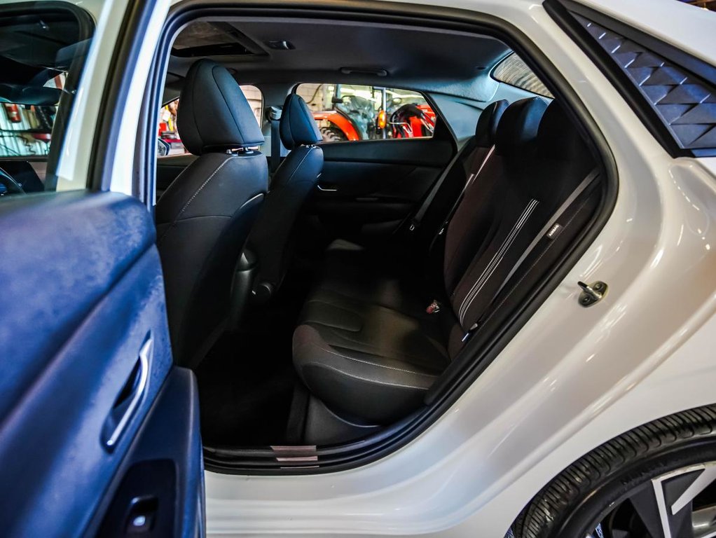 2024 Hyundai Elantra PREFERRED | AUTOMATIQUE | JAMAIS ACCIDENTÉ | TOIT | CARPLAY in , Quebec - 14 - w1024h768px