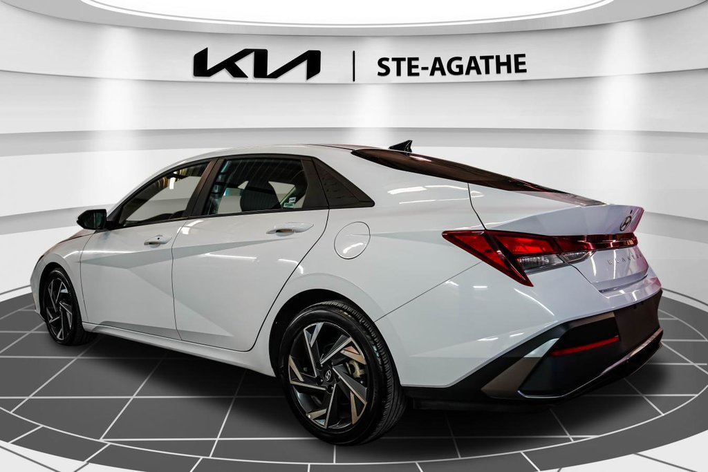 2024 Hyundai Elantra PREFERRED | AUTOMATIQUE | JAMAIS ACCIDENTÉ | TOIT | CARPLAY in , Quebec - 5 - w1024h768px