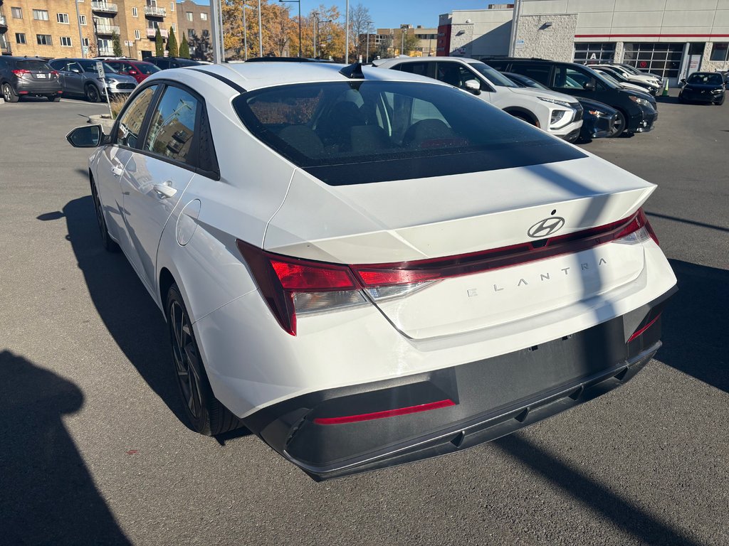 Hyundai Elantra Preferred 2024 à Montréal, Québec - 4 - w1024h768px