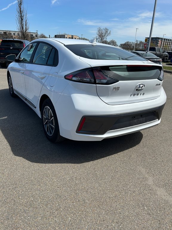 2021 Hyundai Ioniq Electric Preferred in Lachenaie, Quebec - 2 - w1024h768px