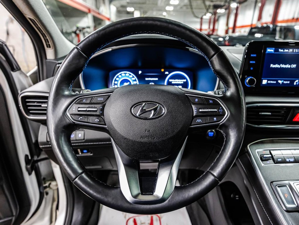 2022 Hyundai Santa Fe Hybrid Luxry JAMAIS ACCIDENTÉ I CUIR I TOIT PANOTAMIQUE I SIEGES CHAUFFANTS ET VENTILÉS  I SECURITE ACTIVE in Montréal, Quebec - 25 - w1024h768px