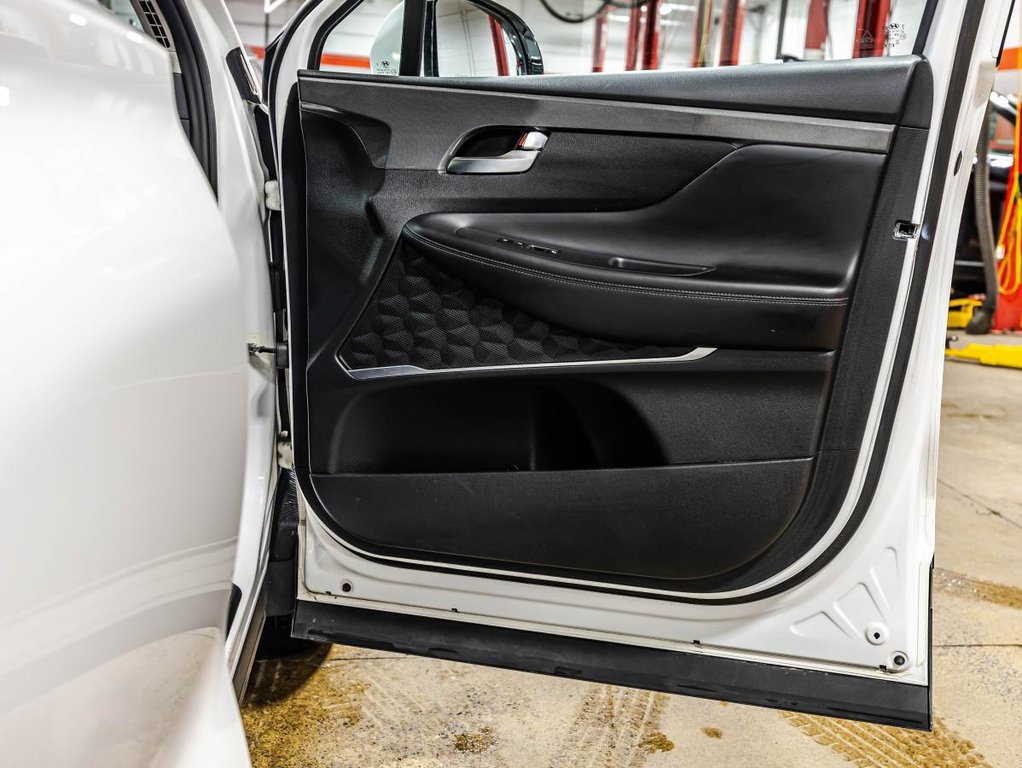 2022 Hyundai Santa Fe Hybrid Luxry JAMAIS ACCIDENTÉ I CUIR I TOIT PANOTAMIQUE I SIEGES CHAUFFANTS ET VENTILÉS  I SECURITE ACTIVE in Montréal, Quebec - 19 - w1024h768px