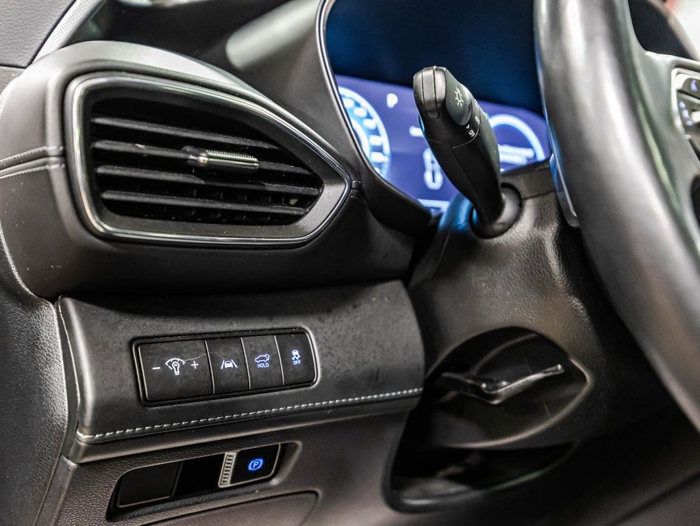2022 Hyundai Santa Fe Hybrid Luxry JAMAIS ACCIDENTÉ I CUIR I TOIT PANOTAMIQUE I SIEGES CHAUFFANTS ET VENTILÉS  I SECURITE ACTIVE in Montréal, Quebec - 24 - w1024h768px