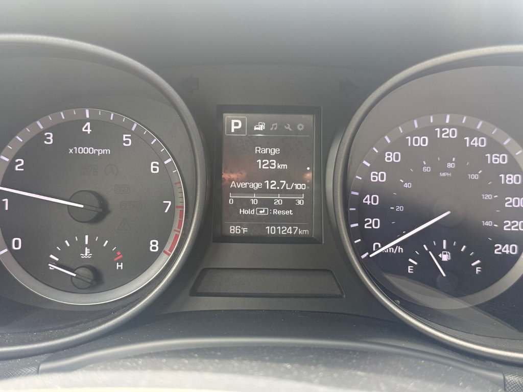 Hyundai Santa Fe Sport Premium 2018 à Montréal, Québec - 2 - w1024h768px