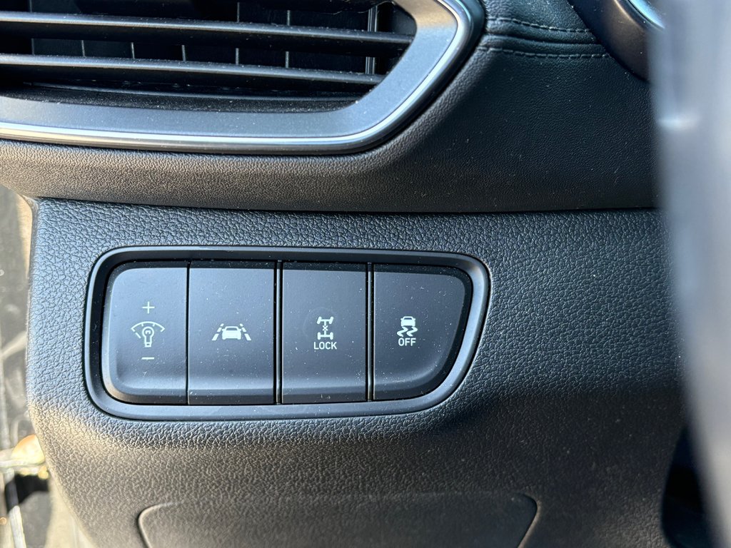 Hyundai Santa Fe Essential AWD JAMAIS ACCIDENTÉ 2019 à Lachenaie, Québec - 13 - w1024h768px