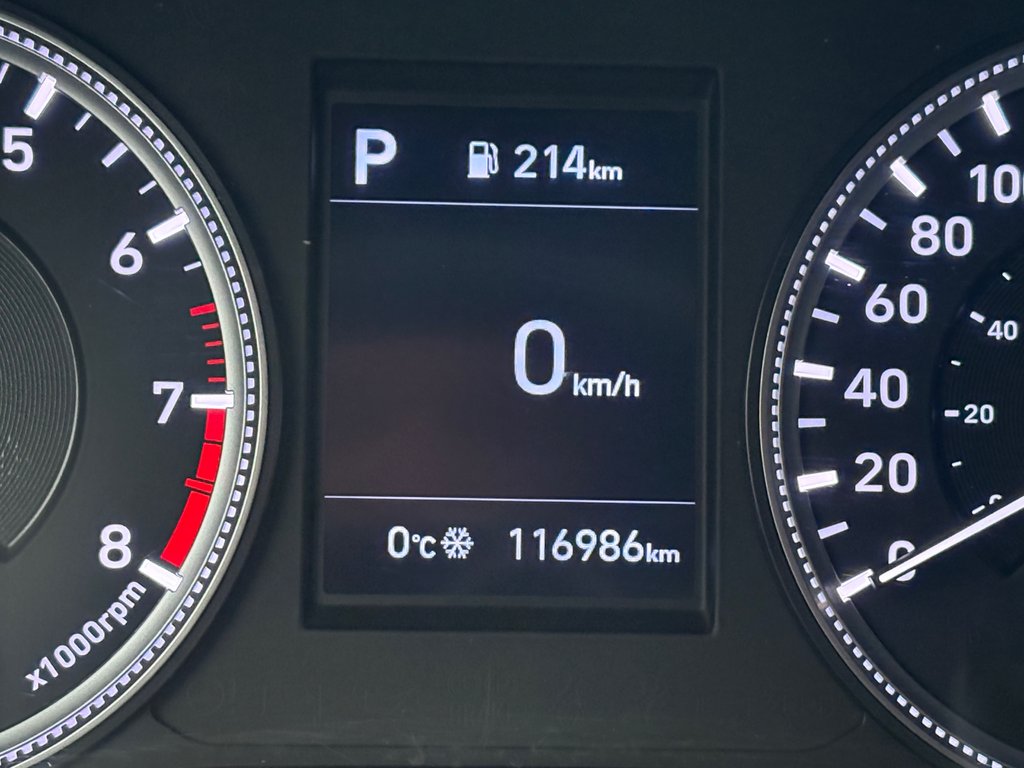 2020 Hyundai Santa Fe Preferred in Montréal, Quebec - 10 - w1024h768px