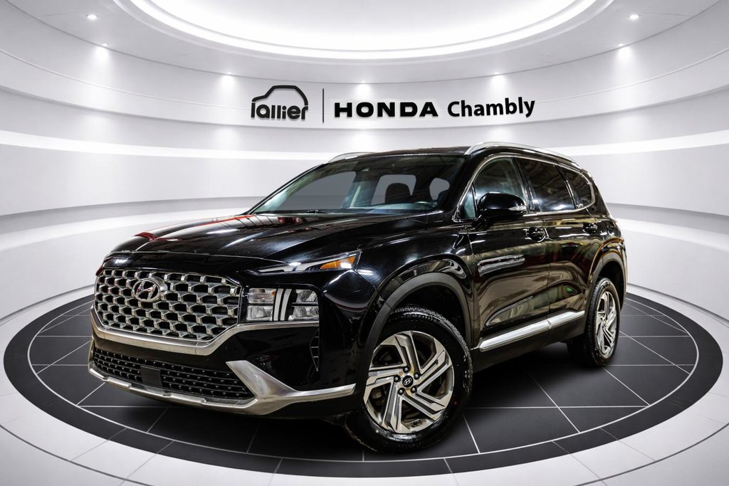 2021 Hyundai Santa Fe Preferred AWD 33 000 KM SEULEMENT I JAMAIS ACCIDENTÉ I CARPLAY I MAGS I TOIT OUVRANT in Montréal, Quebec - 1 - w1024h768px