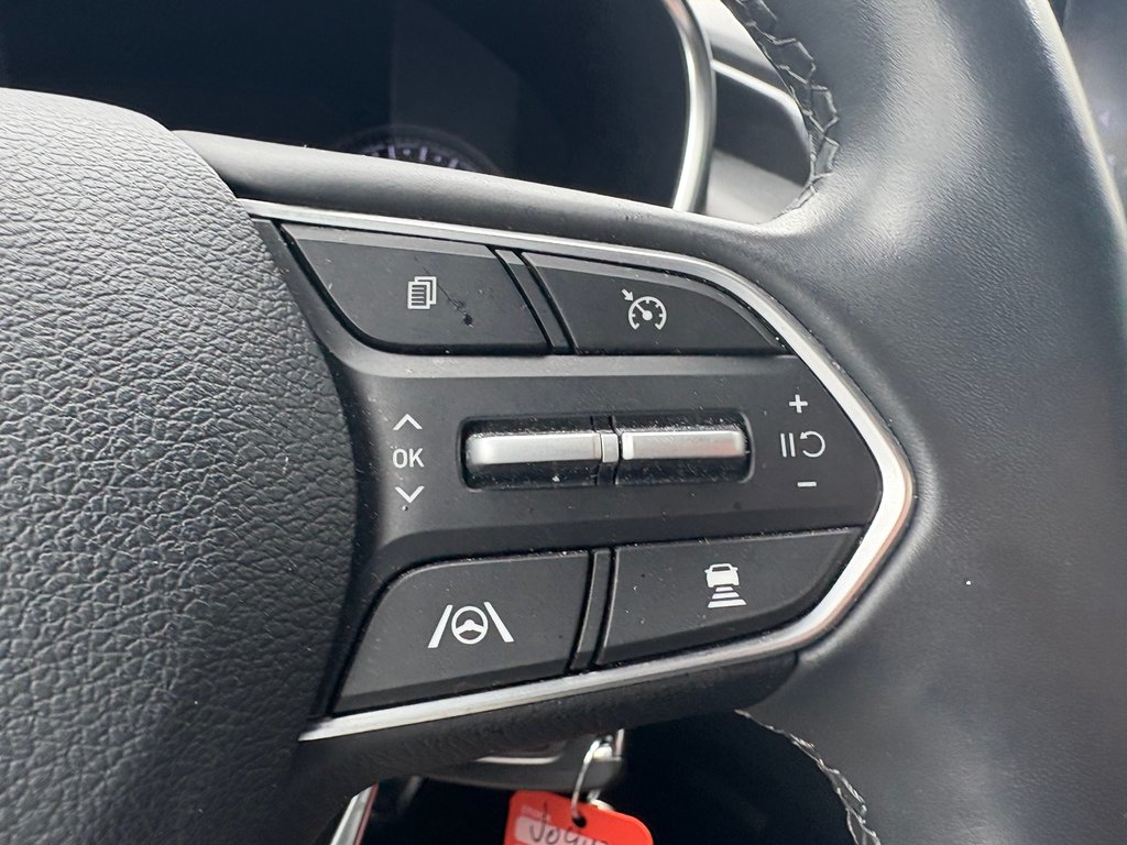 2022 Hyundai Santa Fe Essential AWD 1PROPRIO in , Quebec - 10 - w1024h768px