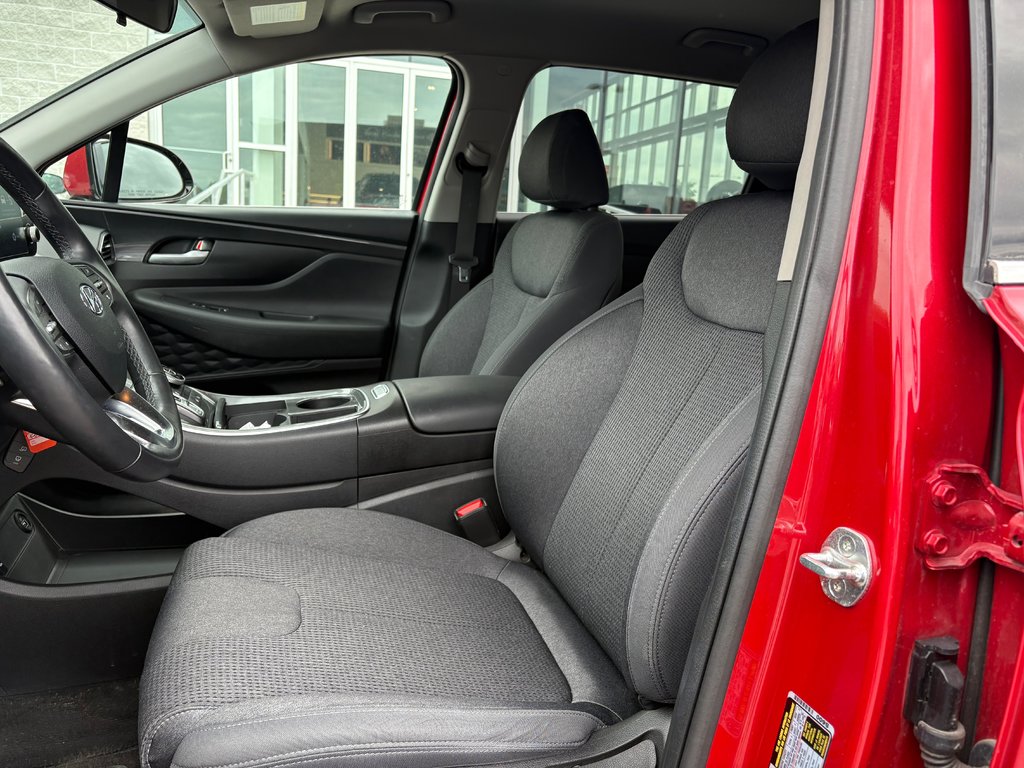 2022 Hyundai Santa Fe Essential AWD 1PROPRIO in , Quebec - 5 - w1024h768px