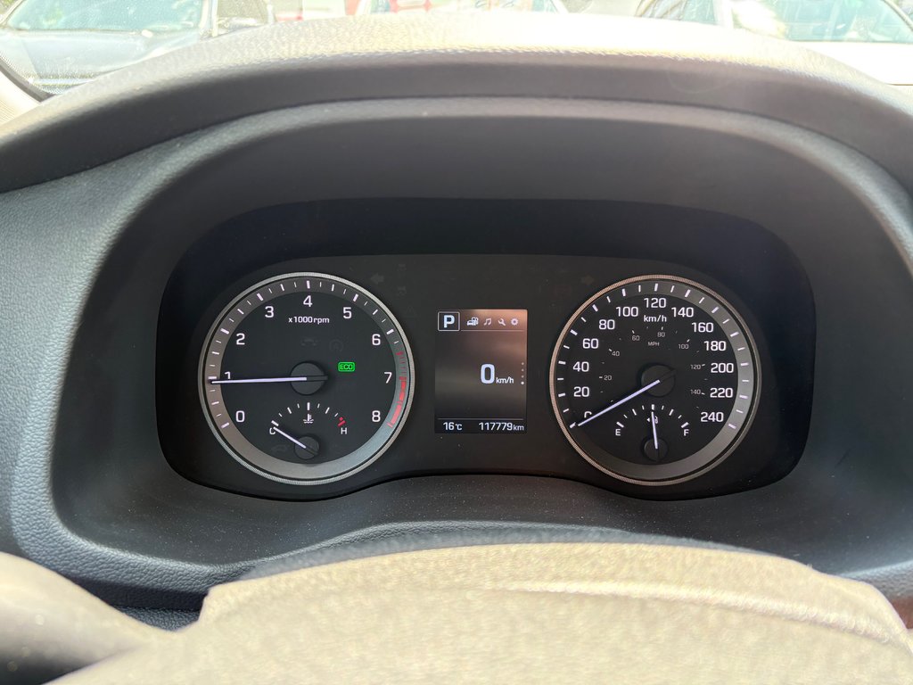 Hyundai Tucson Premium 2.0L 2016 à , Québec - 9 - w1024h768px