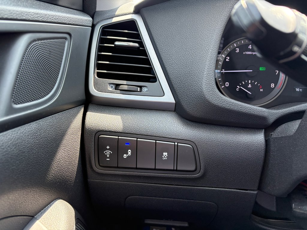 Hyundai Tucson Premium 2.0L 2016 à , Québec - 12 - w1024h768px