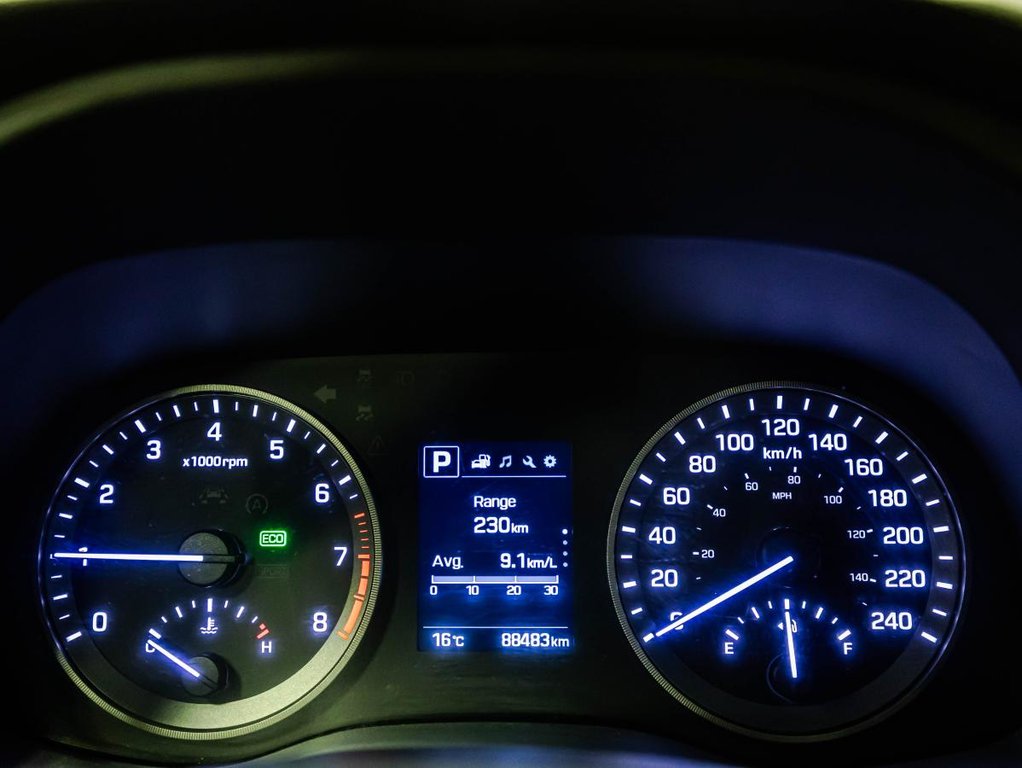 Hyundai Tucson SE 2.0L I 1 PROPRIO I JAMAIS ACCIDENTÉ I CAMERA I SIEGES CHAUFFANTS I MAGS I SECURITE ACTIVE 2017 à Montréal, Québec - 24 - w1024h768px