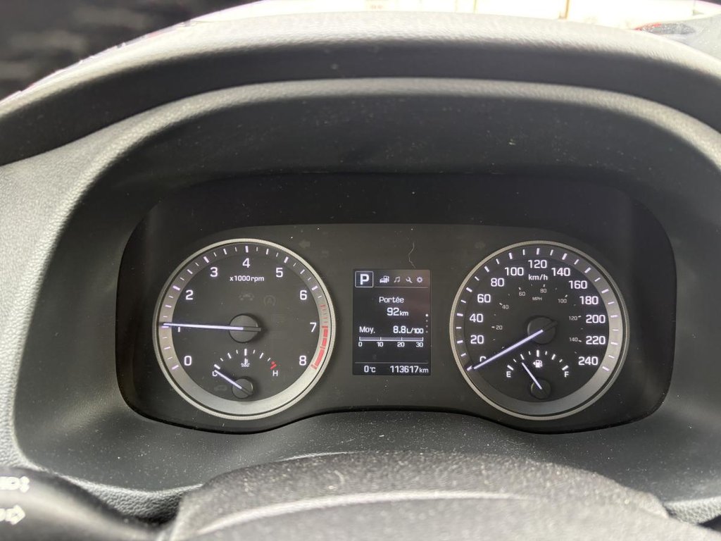 Hyundai Tucson SE 1,6 L 4 portes AWD I 1 PROPRIO I CUIR I SIEGES ET VOLANT CHAUFFANTS I TOIT PANORAMIQUE I CAMERA 2017 à Montréal, Québec - 11 - w1024h768px