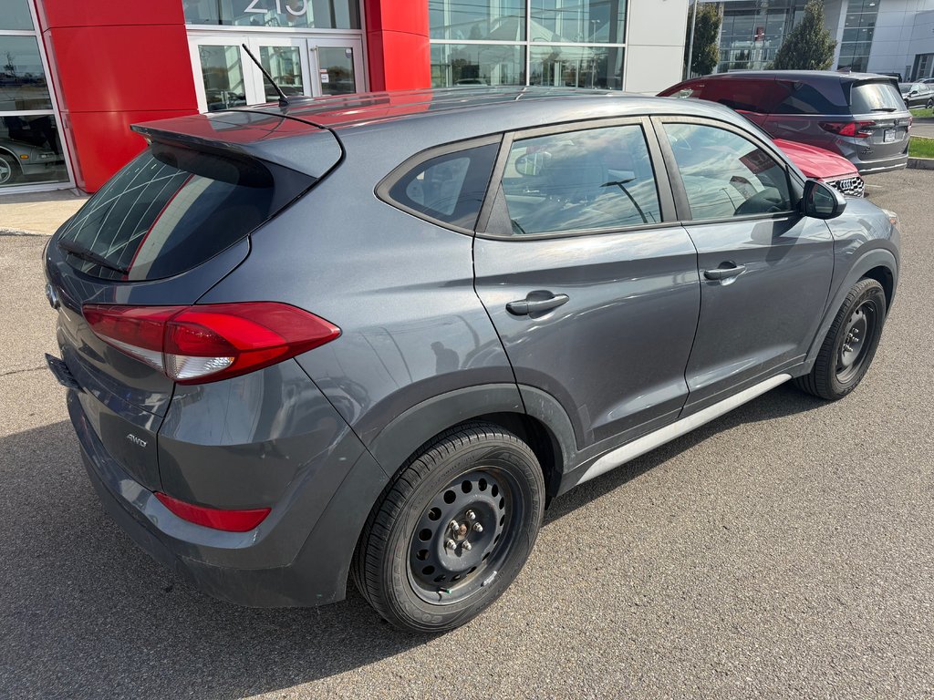 2017 Hyundai Tucson AWD/21 DOSSIERS D'ENTRETIENT in Montréal, Quebec - 4 - w1024h768px