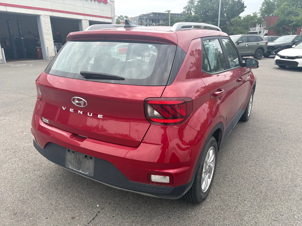 2020 Hyundai Venue Preferred in Montréal, Quebec - 3 - w1024h768px