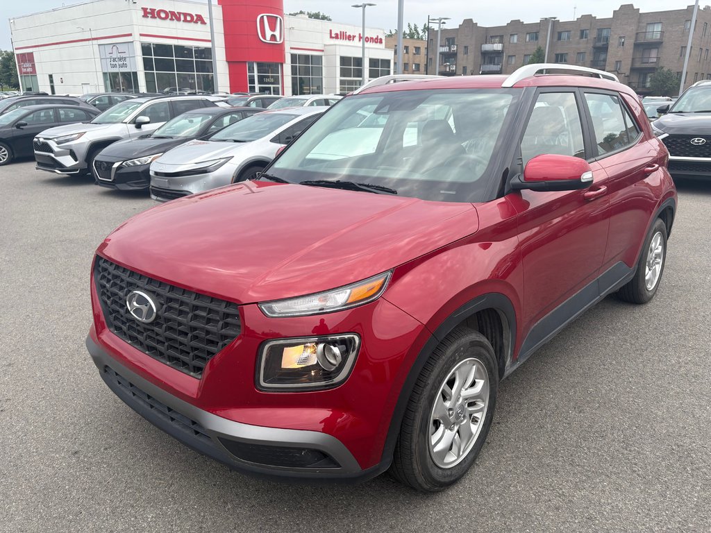 2020 Hyundai Venue Preferred in Montréal, Quebec - 1 - w1024h768px