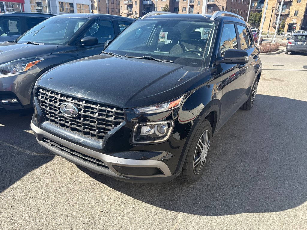 2021 Hyundai Venue Preferred in Montréal, Quebec - 1 - w1024h768px
