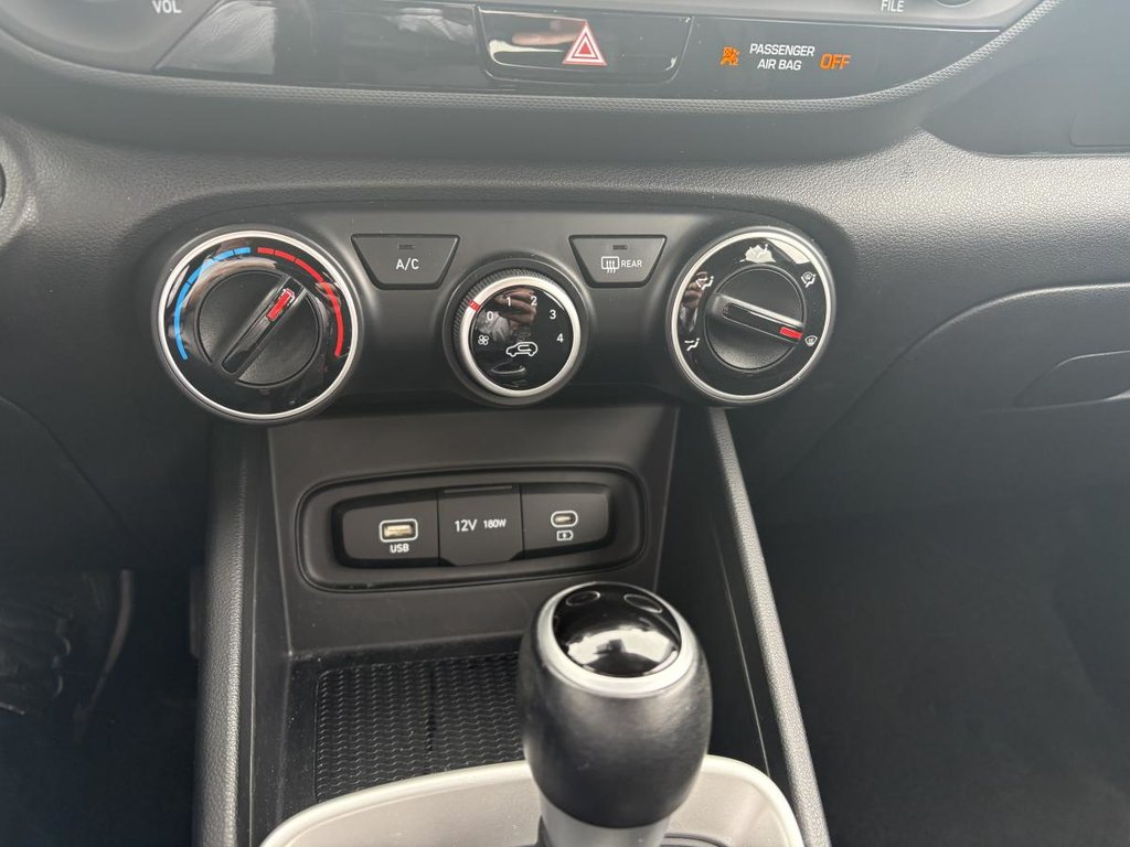 2023 Hyundai Venue Preferred in , Quebec - 10 - w1024h768px