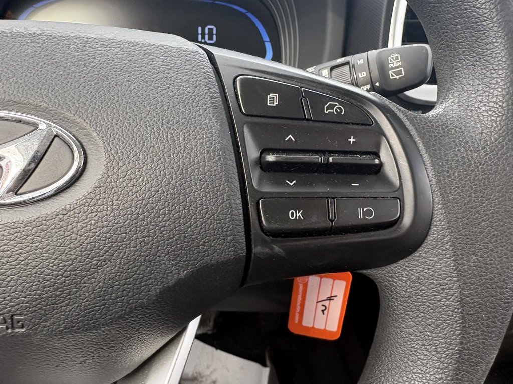 Hyundai Venue Essential IVT 14 000 KM SEULEMENT I CARPLAY I BLUETOOTH I CAMERA  I SIEGES CHAUFFANTS 2023 à , Québec - 12 - w1024h768px