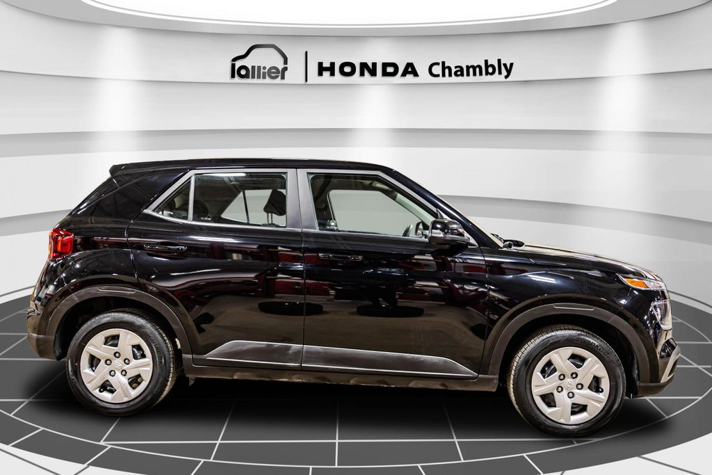 2024 Hyundai Venue Essential CAMERA I SIEGES CHAUFFANTS I CARPLAY I BLUETOOTH in Montréal, Quebec - 8 - w1024h768px