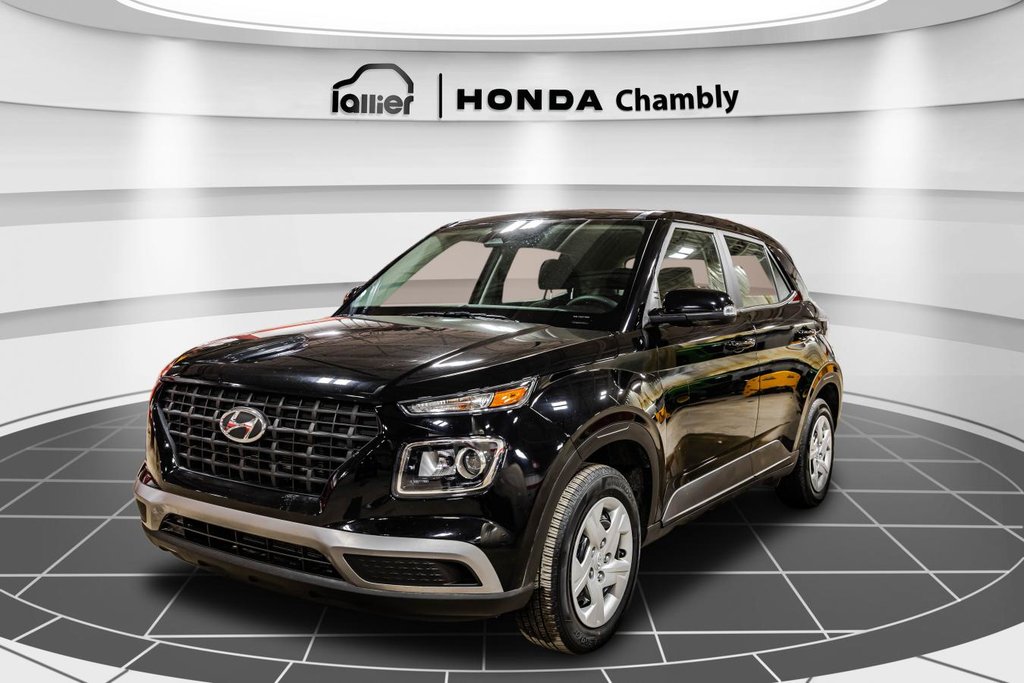 2024 Hyundai Venue Essential CAMERA I SIEGES CHAUFFANTS I CARPLAY I BLUETOOTH in Montréal, Quebec - 3 - w1024h768px