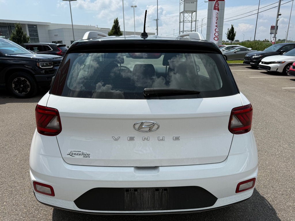 2024 Hyundai Venue Preferred/UN PROPRIÉTAIRE/JAMAIS ACCIDENTÉ in Lachenaie, Quebec - 4 - w1024h768px
