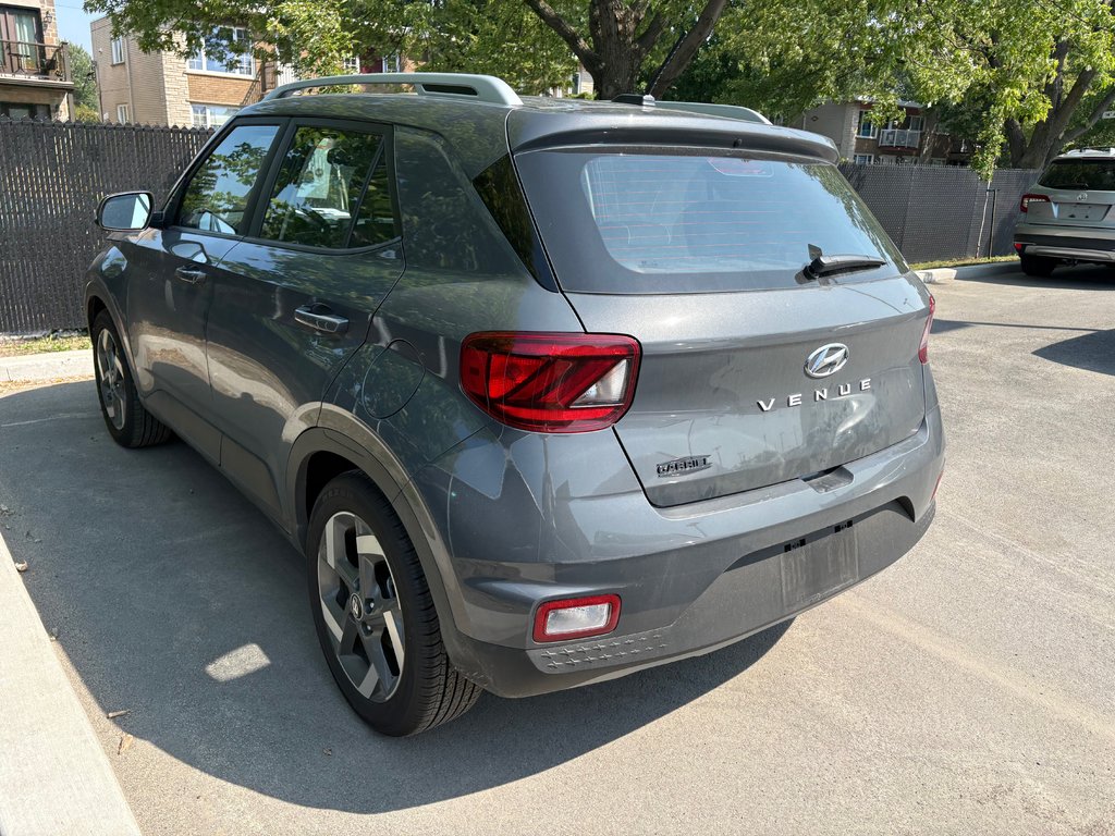 2025 Hyundai Venue Ultimate 2 000 KM SEULEMENT JAMAIS ACCIDENTÉ in , Quebec - 2 - w1024h768px