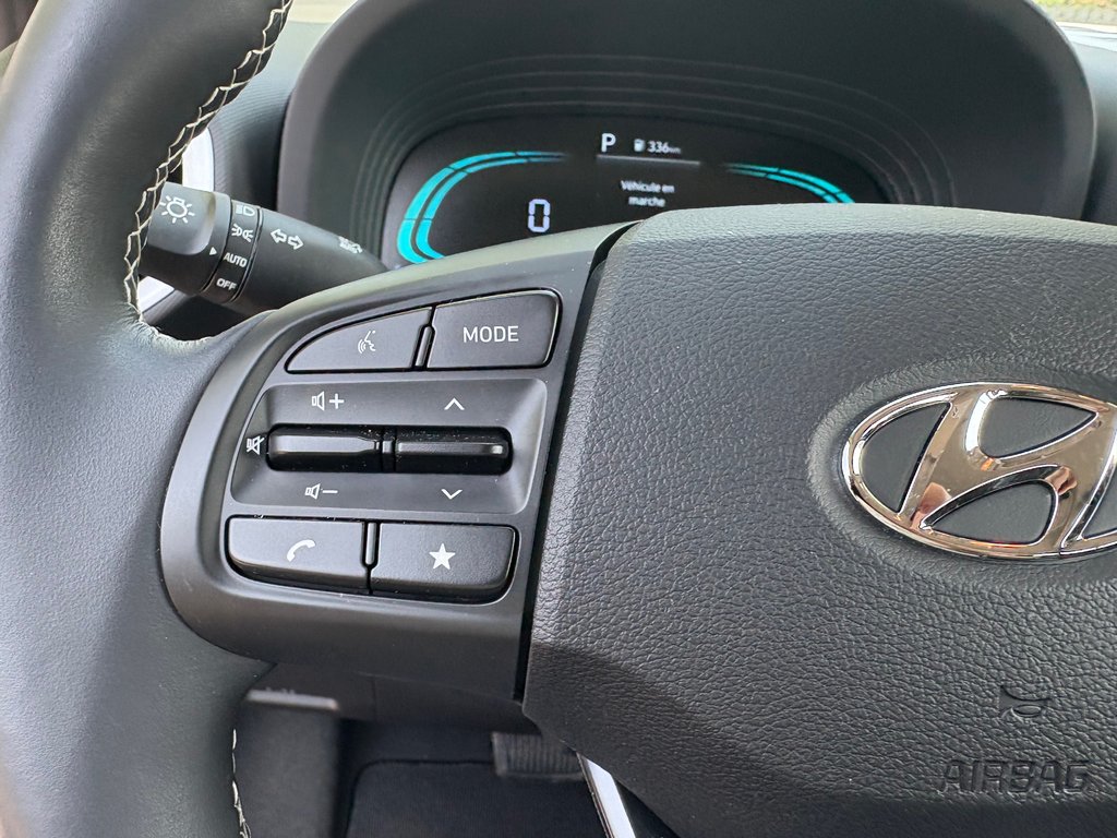 2025 Hyundai Venue Ultimate 2 000 KM SEULEMENT JAMAIS ACCIDENTÉ in , Quebec - 8 - w1024h768px