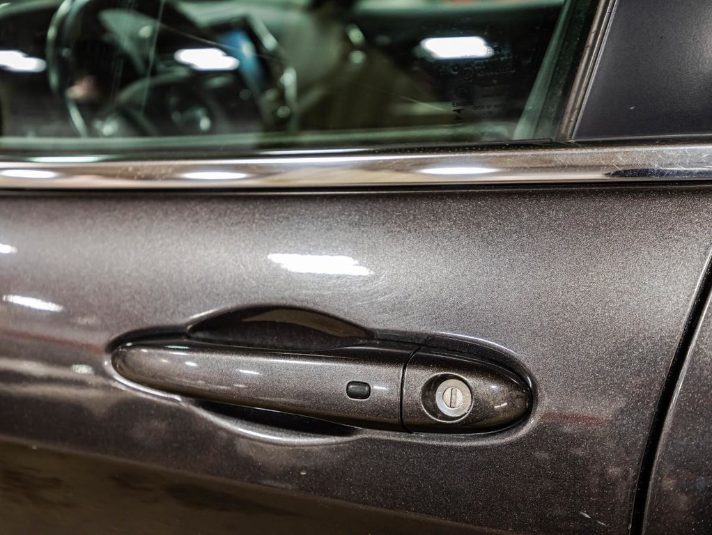 2019 Jeep Cherokee Limited 4x4 CUIR I SIGES EN CUIR CHAUFFANTS I DEMARREUR I CAMERA in Montréal, Quebec - 11 - w1024h768px