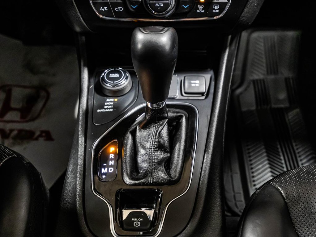 2019 Jeep Cherokee Limited 4x4 CUIR I SIGES EN CUIR CHAUFFANTS I DEMARREUR I CAMERA in Montréal, Quebec - 27 - w1024h768px