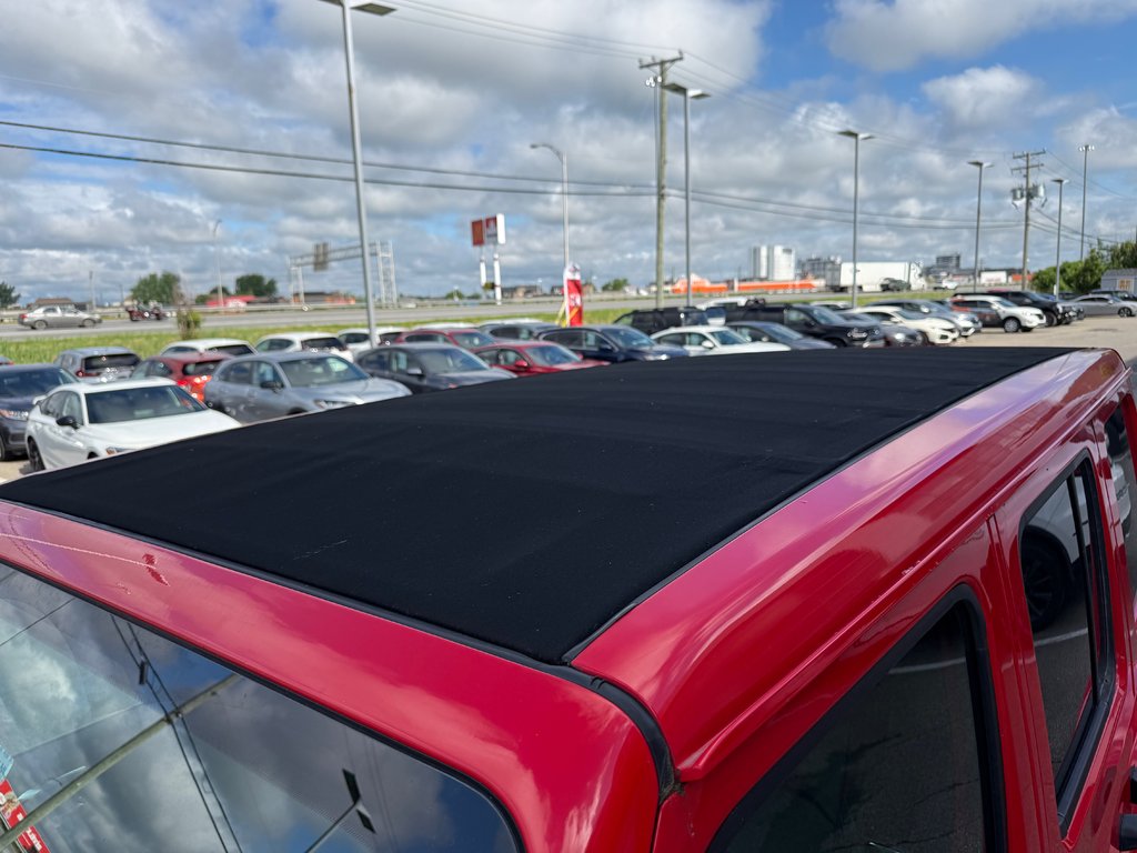 Jeep Wrangler 4xe Unlimited Sahara/UN PROPRIO/21 DOSSIERS ENTRETIEN 2021 à Lachenaie, Québec - 9 - w1024h768px