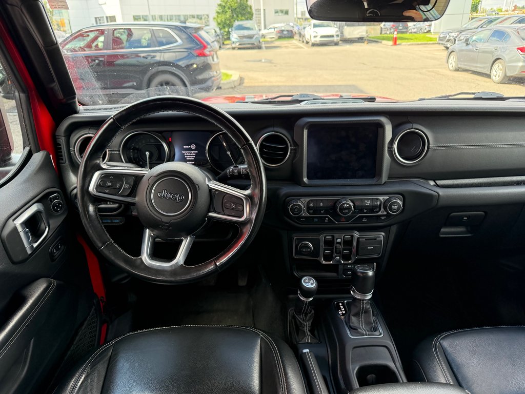 Jeep Wrangler 4xe Unlimited Sahara/UN PROPRIO/21 DOSSIERS ENTRETIEN 2021 à Lachenaie, Québec - 12 - w1024h768px