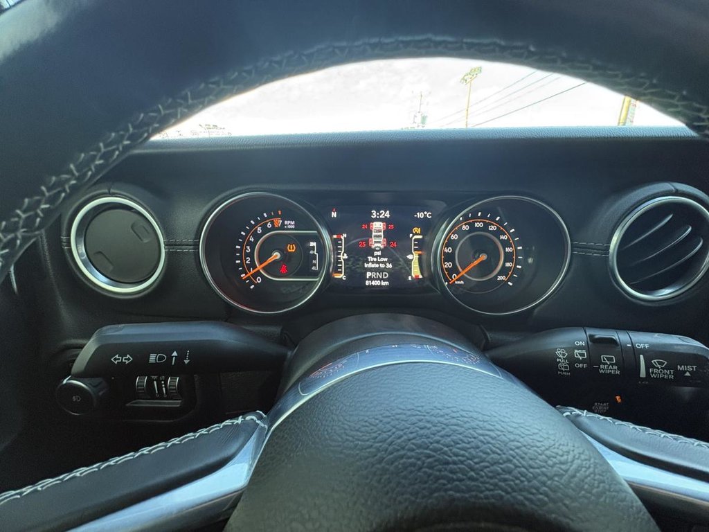 2020 Jeep Wrangler Sahara 4x4 SKYROOF I CUIR I JAMAIS ACCIDENTÉ I DEMARREUR I MAGS I SIEGES CHAUFFANTS I CAMERA in , Quebec - 7 - w1024h768px