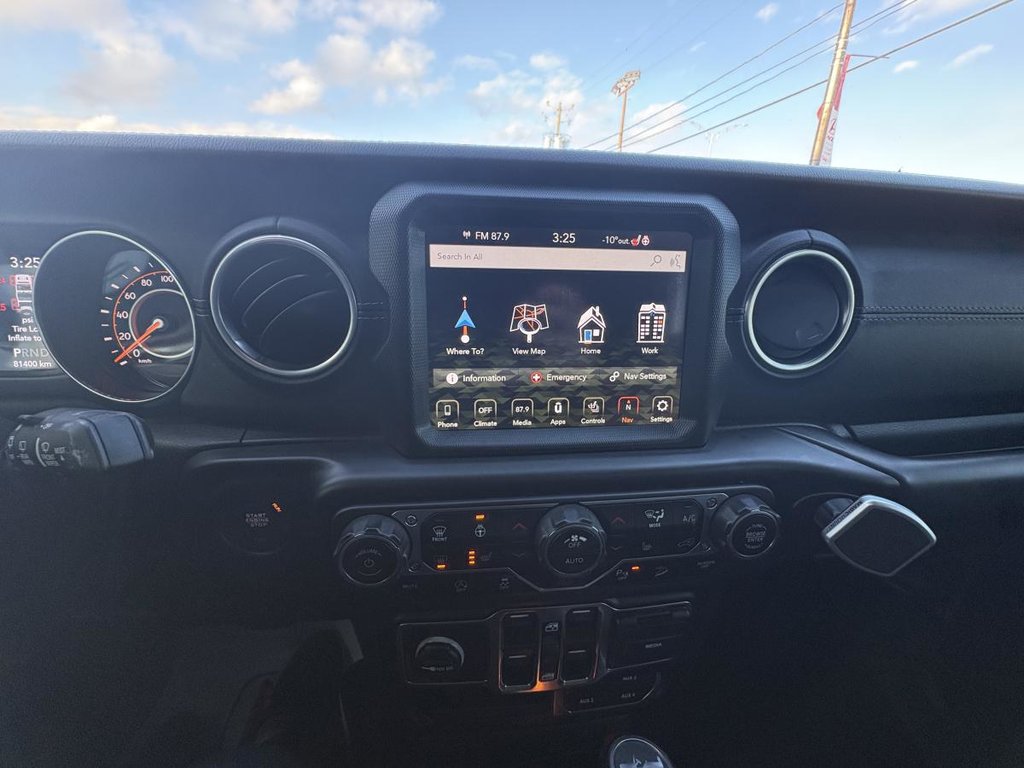 2020 Jeep Wrangler Sahara 4x4 SKYROOF I CUIR I JAMAIS ACCIDENTÉ I DEMARREUR I MAGS I SIEGES CHAUFFANTS I CAMERA in , Quebec - 10 - w1024h768px